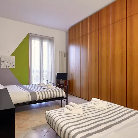 Guesthost - Tortona Design Flat Apartament