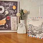 Guesthost - Tortona Design Flat Апартаменты Милан